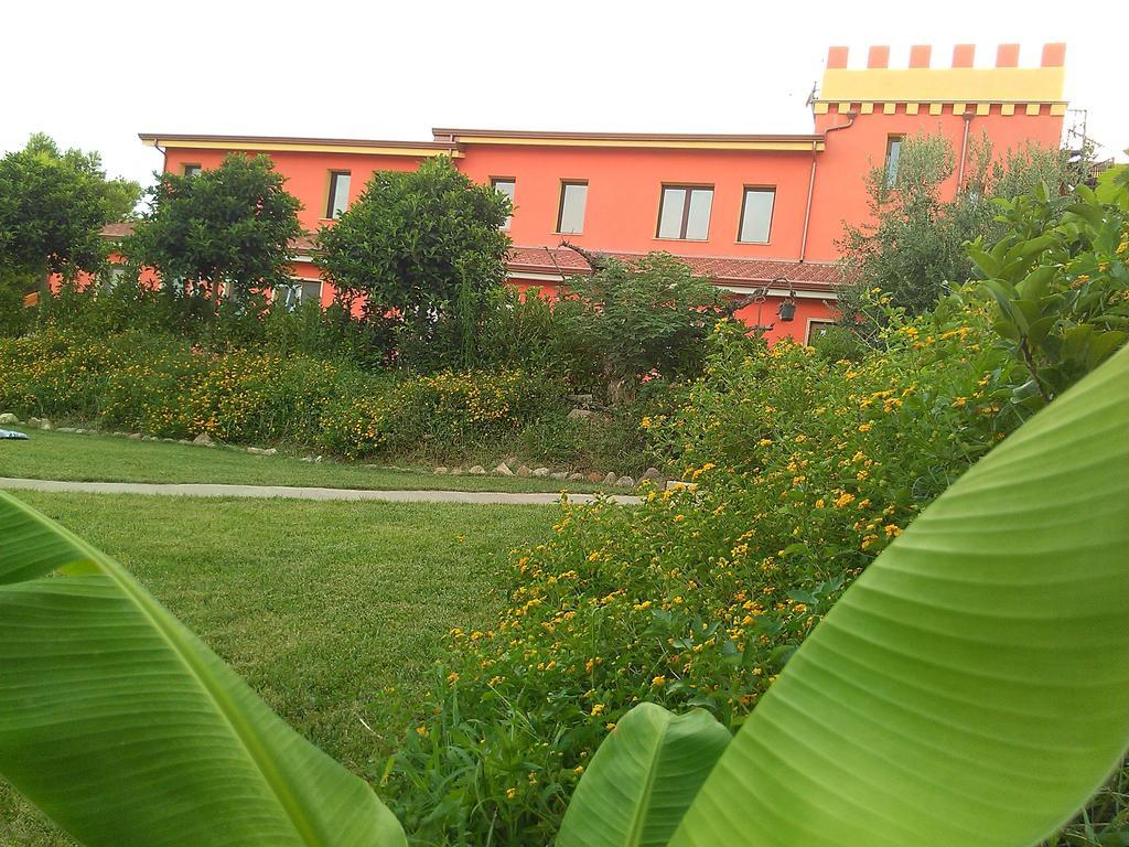 Agriturismo - B&B "La Funicolare" Francavilla Marittima ภายนอก รูปภาพ